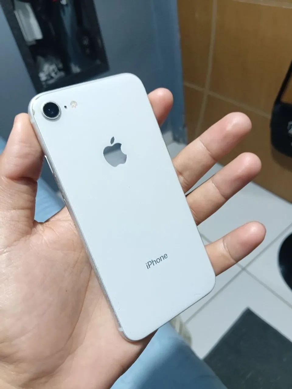 Celular Iphone 8 Bypess ou retirada de Peças  - Foto 2