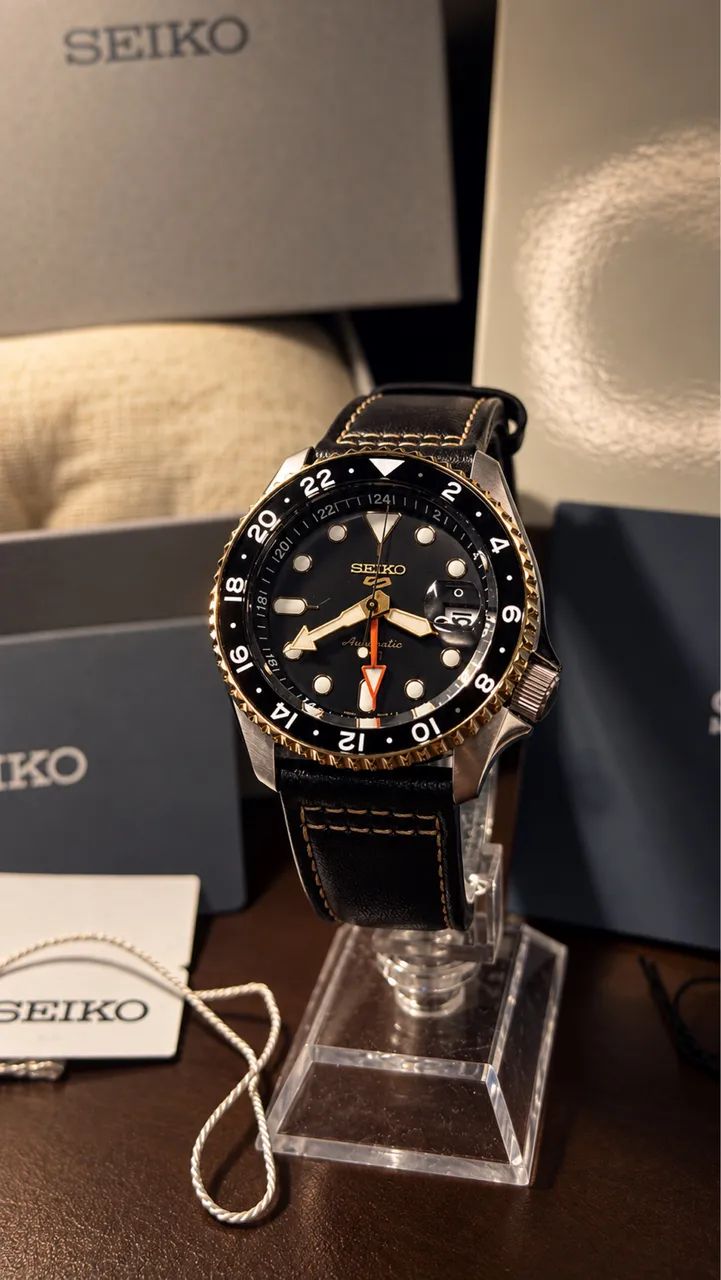 Seiko 5 gmt pulseira de couro 