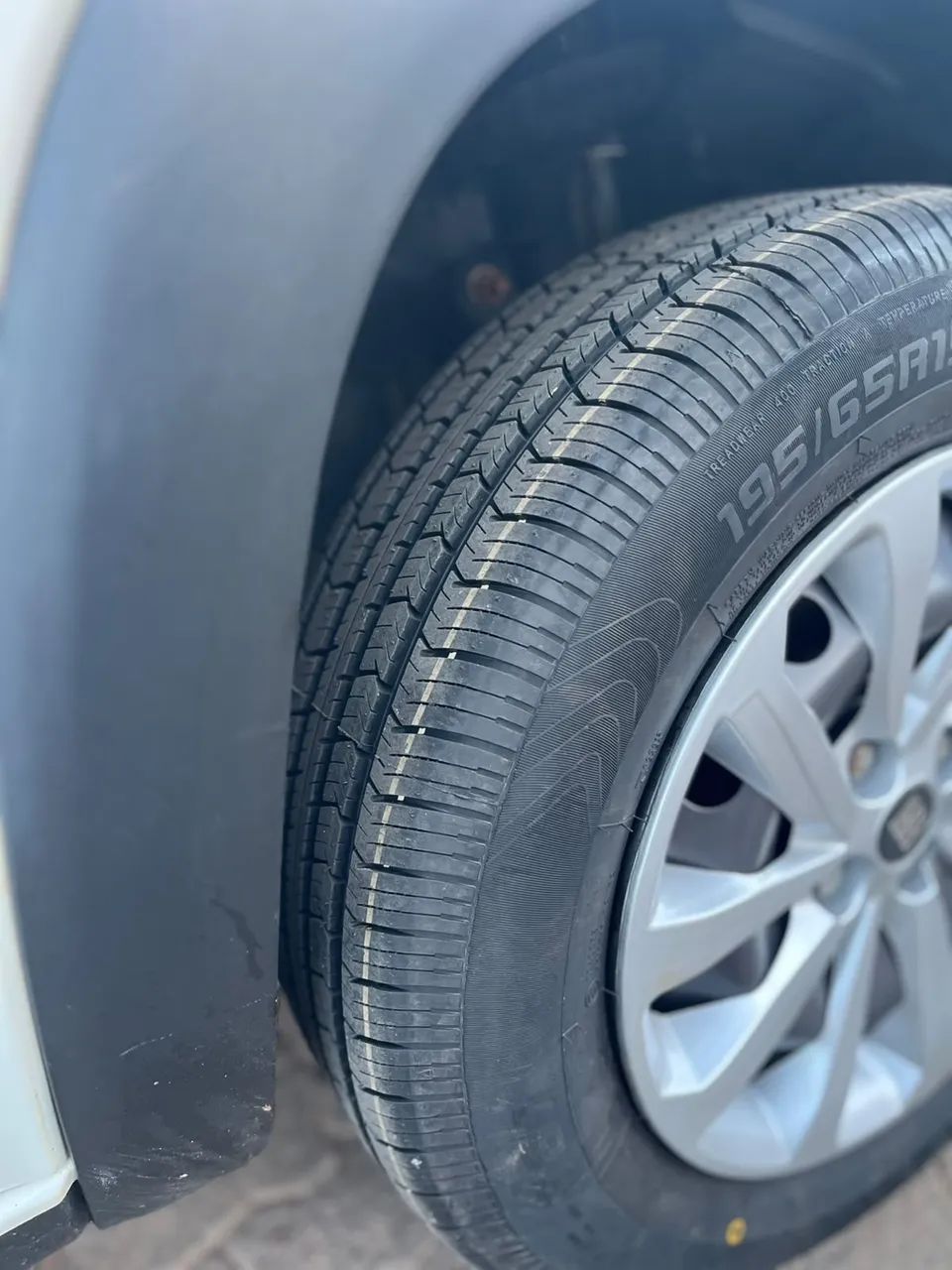Fiat Strada Endurance 1.4 Flex 8V CS Plus 2023 - Foto 4