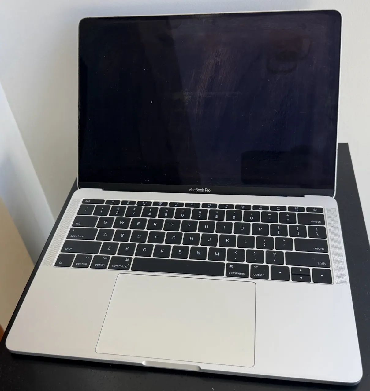 MacBook Pro 13? A1708 ? 256GB SSD / 8GB RAM ? Leia a Descrição