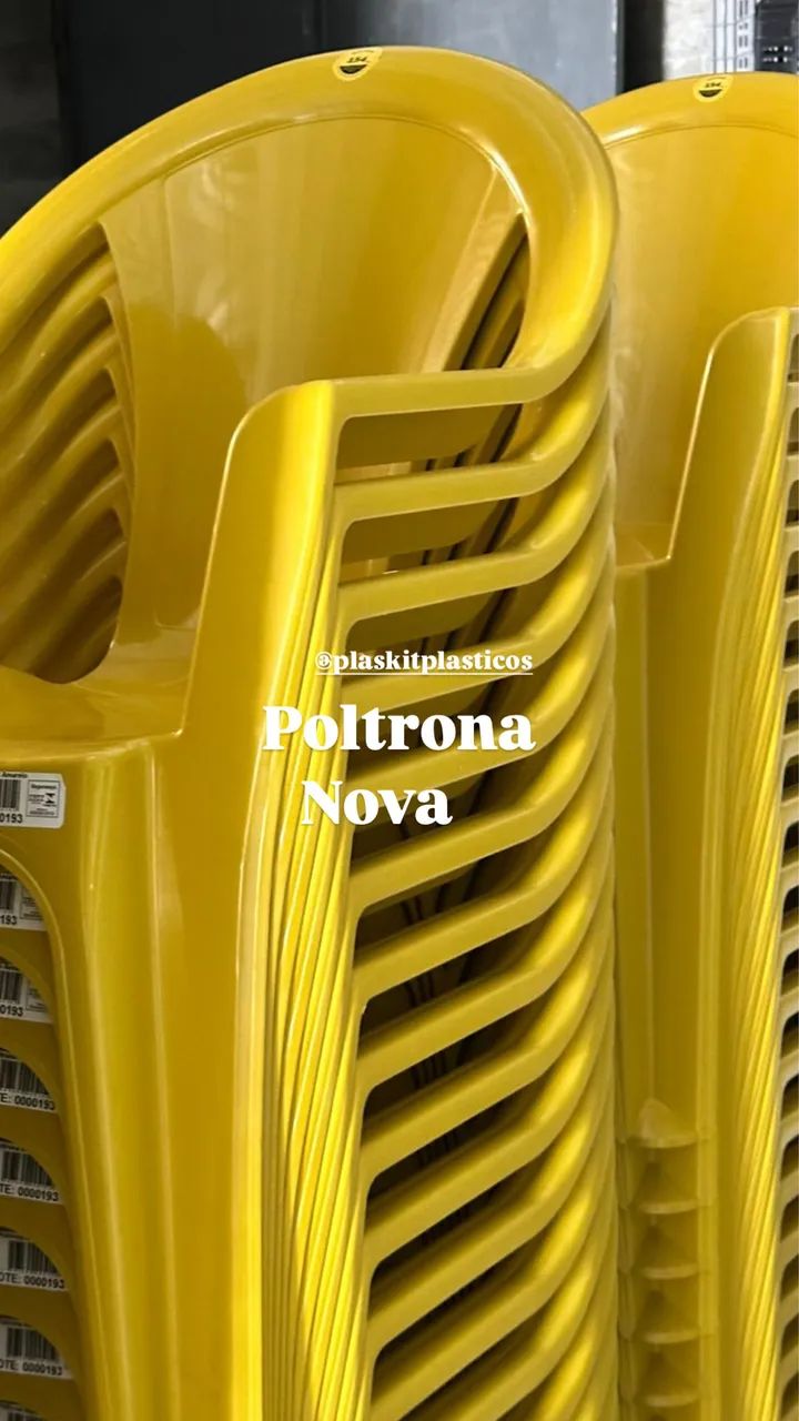 Conjunto de mesa com 4 poltronas  - Foto 2