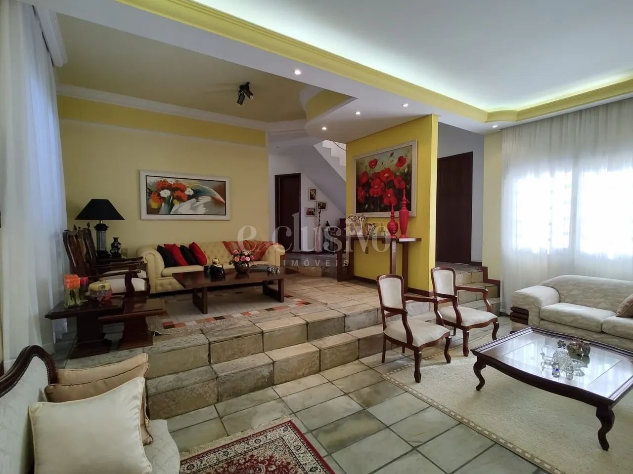 Linda Casa para venda de 4 dormitórios com piscina no Itaguaçu. - Foto 4