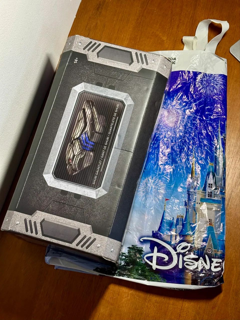 Luva interativa Shuri de Wakanda Disney  - Foto 5