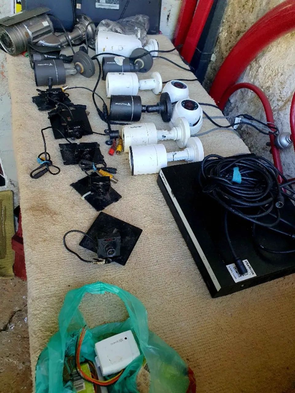 Lote de CFTV: DVR Intelbras e Câmeras TESTADAS - Foto 2