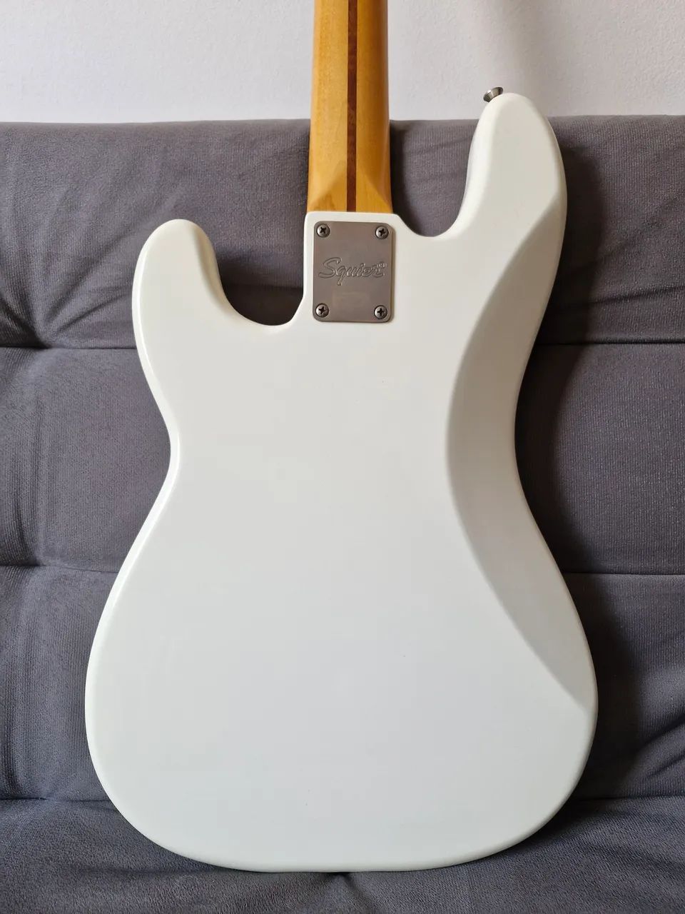 Baixo precision squier classic vibe 60's - Foto 4