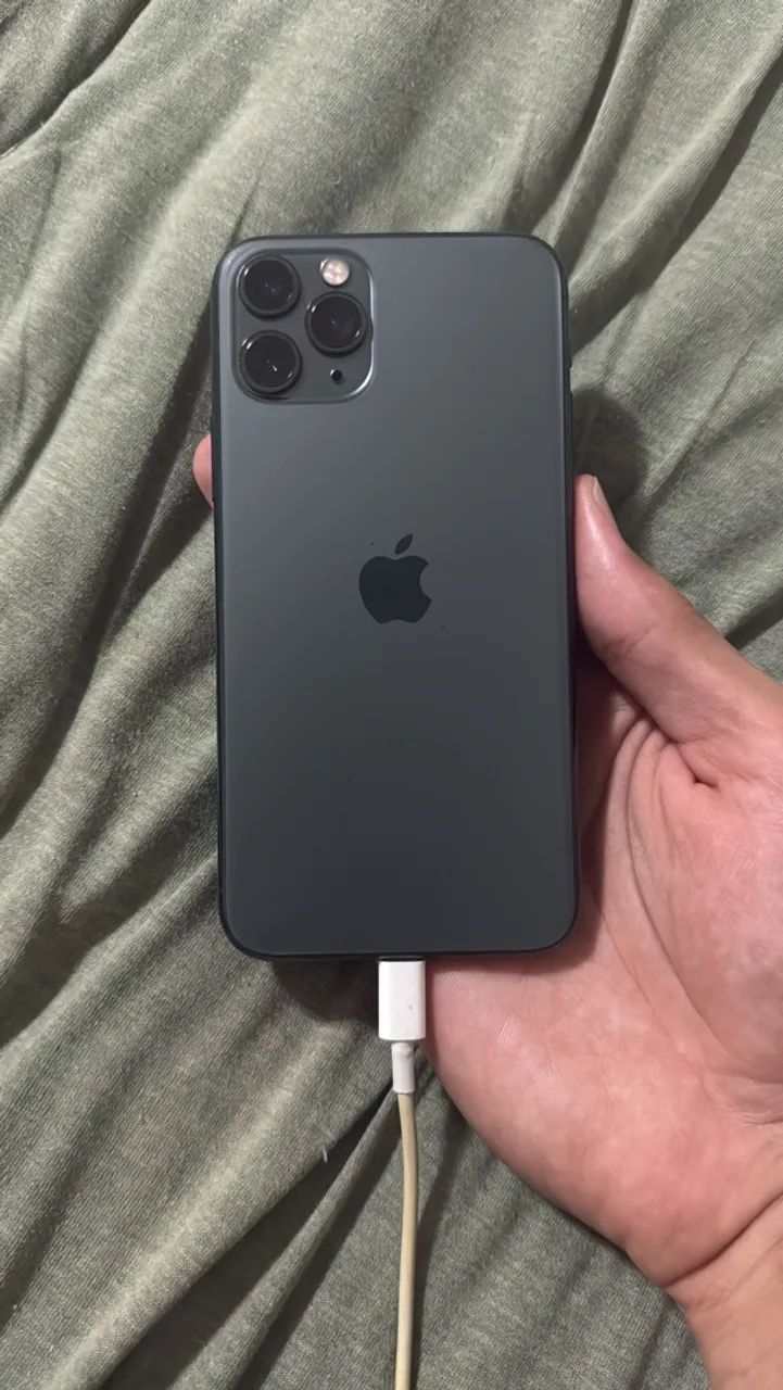 iPhone 11 Pro 77% - Foto 5