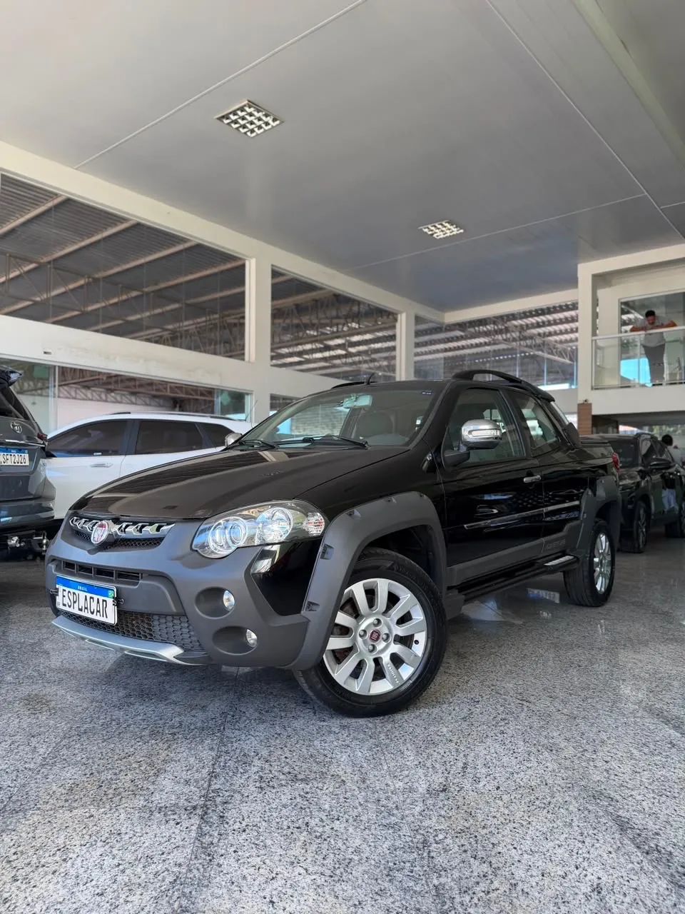 Fiat Strada Adventure1.8/ 1.8 Locker Flex CD 2014