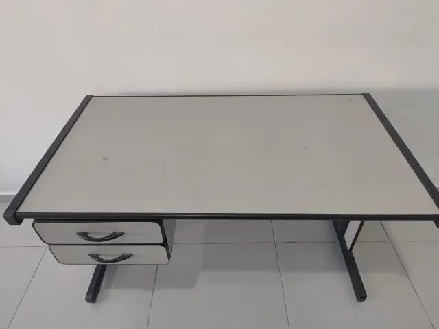 Mesa escritorio usada 126x70x75 - Foto 2