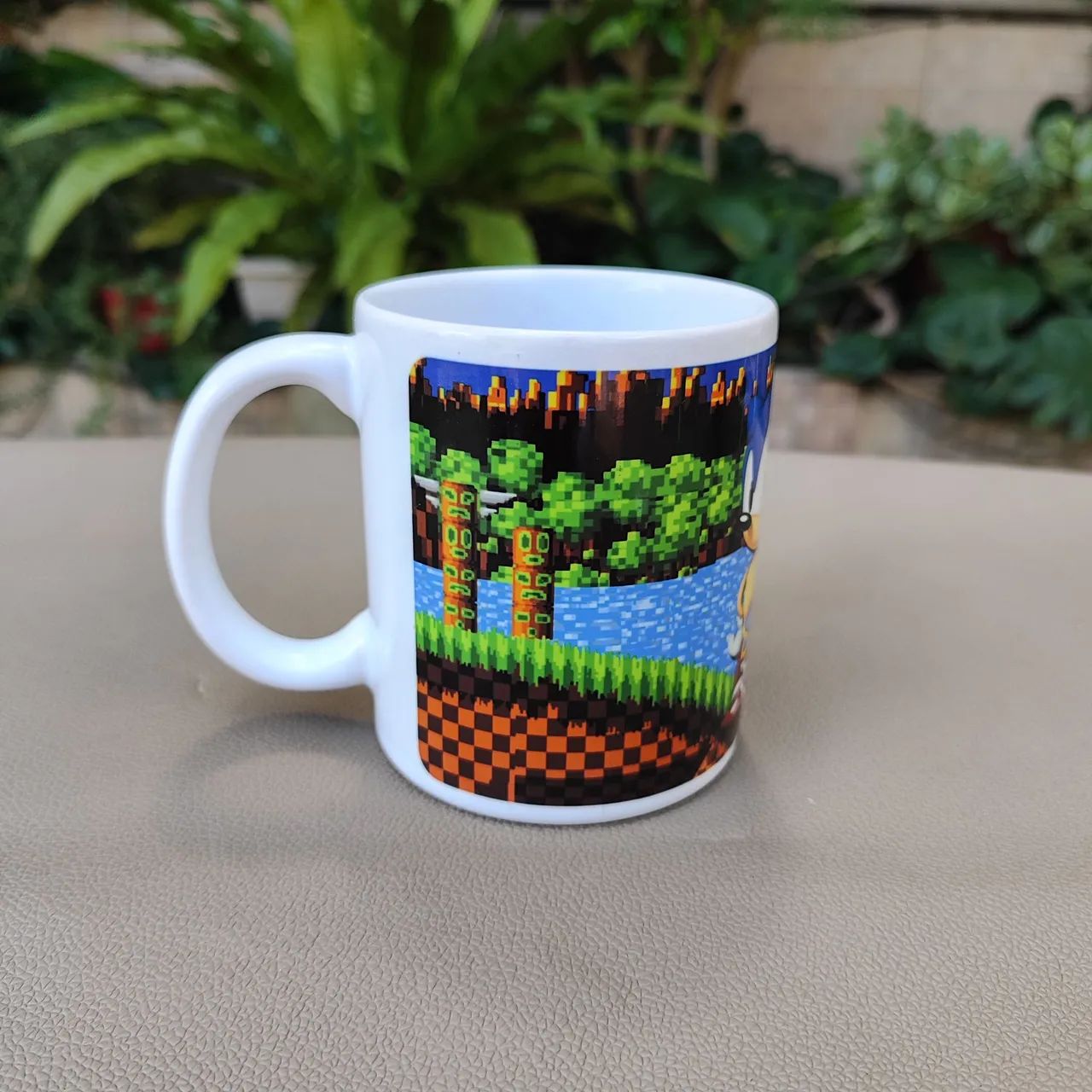 Caneca de porcelana + Chaveiro Sonic - Foto 3