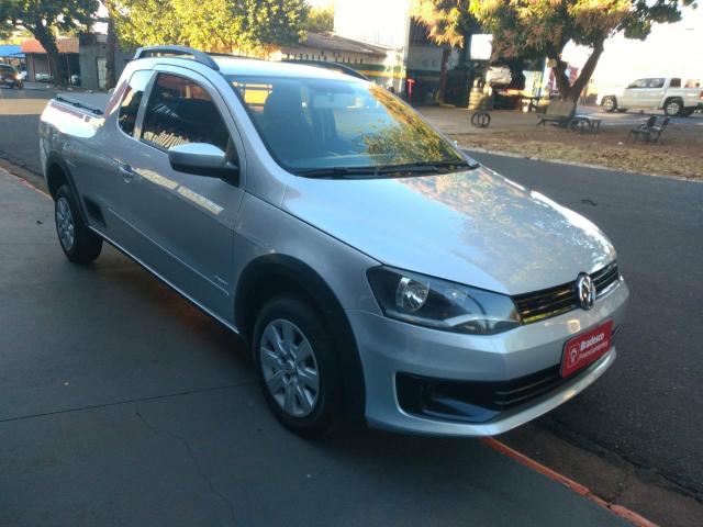 Saveiro 1.6 2014 prata
