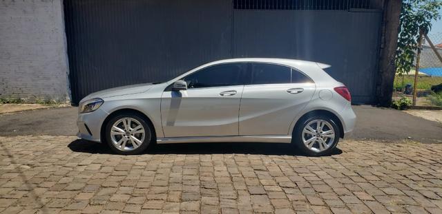 Mercedes-Benz A200 FF Hatch *2018* Em estado de nova A 200 TOP, BMW 120i BMW 118 - Foto 2