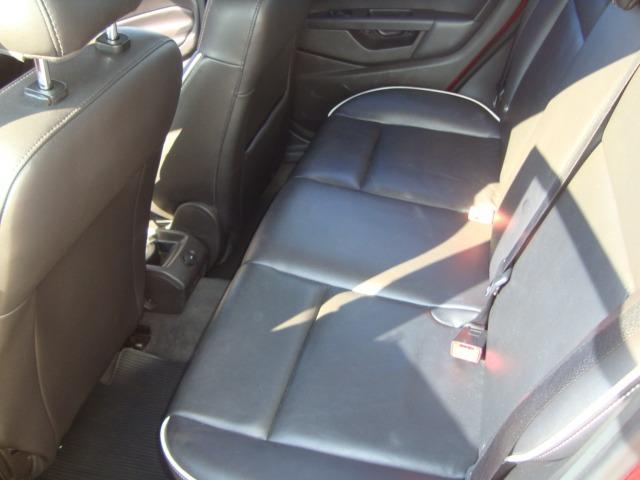 BARBADA New Fiesta 1.6 + completo. - Foto 9
