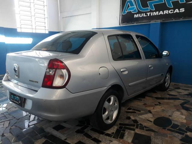 Renault Clio Sedan Privilege - Foto 6