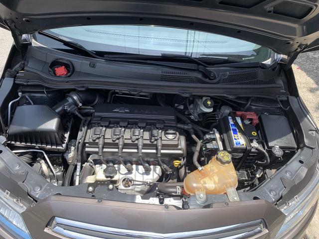 Prisma 1.4 LTZ 2014 70 mil km - novíssimo - Foto 6