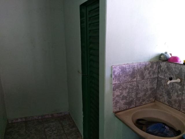 Barração divisa com B ilda