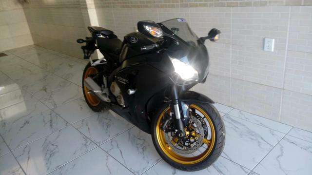 Honda CBR 1000 RR - Foto 2