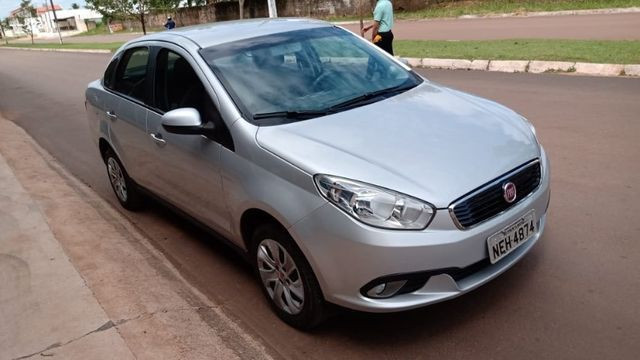 FIAT GRAND SIENA ATTRACTIVE 1.4 Ano 18/18