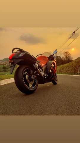 HAYABUSA SUZUKI GSX1300R