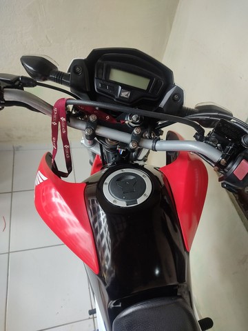 MOTO 160 2015