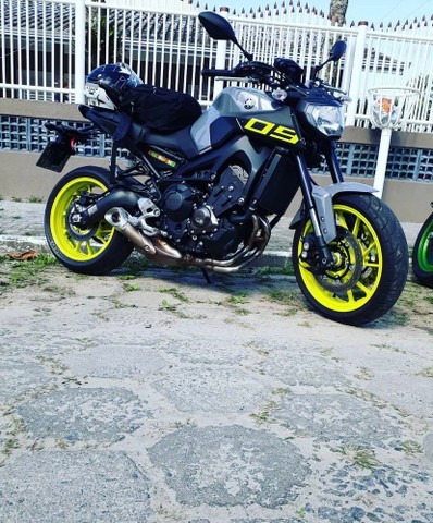 MT09