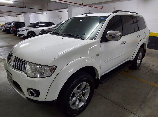VENDO PAJERO DAKAR 2012 DIESEL 7 LUGARES