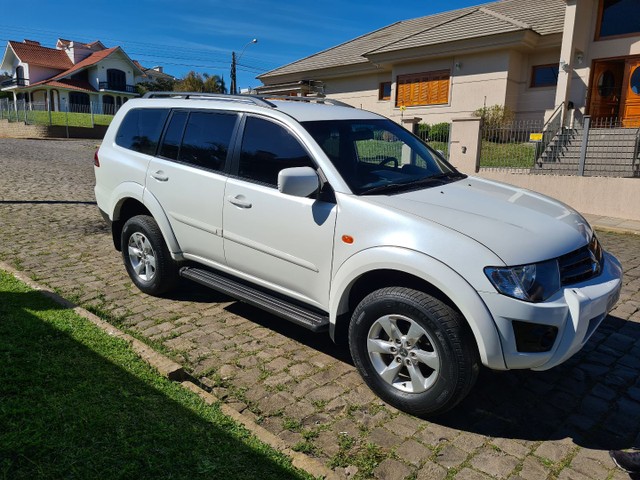 PAJERO HLS 3.2 TURBO DIESEL DAKAR, ESTADO DE ZERO!