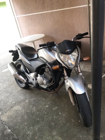 CB 300