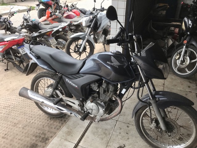 TITAN 150