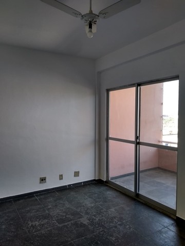 Apartamento para aluguel e venda possui 60 metros quadrados com 1 quarto - Foto 2