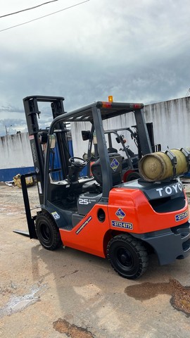 Empilhadeira Toyota 2011- 8FG25- duplex 4m  - Foto 2