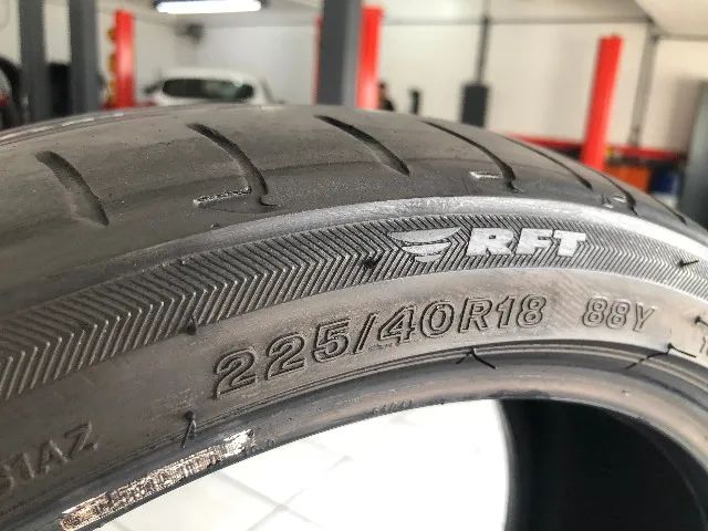 Bridgestone Potenza S001 RFT 225/40-18 88 Y Tire 