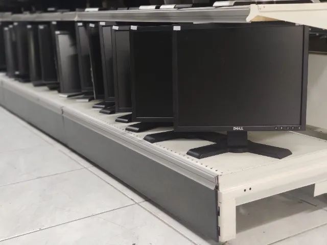 Lote 10 Un Monitores Dell 19 Polegadas Rotação e Ajuste de Altura