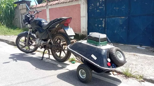 VÍDEO: Um piano de 400 kg, puxado por uma bicicleta, leva música às ruas de  Brasília, Distrito Federal