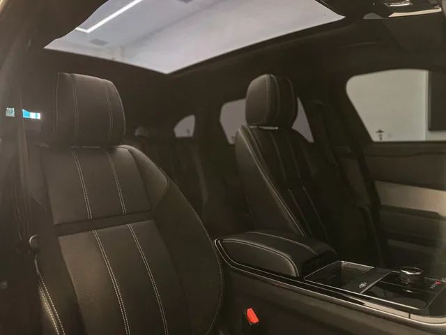 LAND ROVER RANGE ROVER RANGE ROVER VELAR R-DYN. SE 3.0 4X4 V6 AUT.