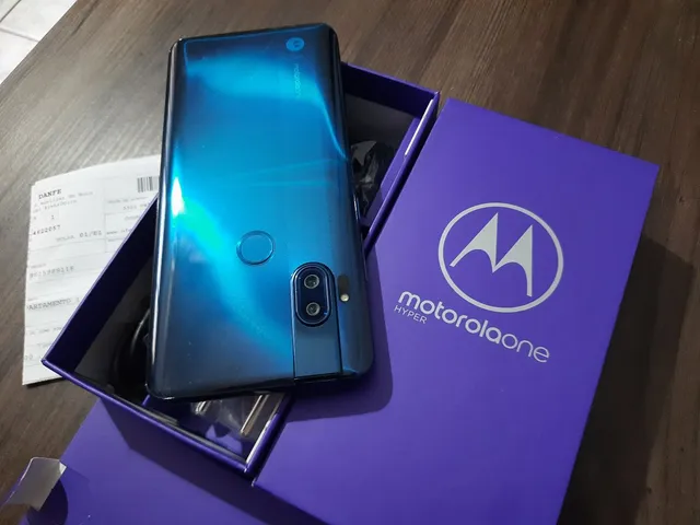 Mi 9T vs Moto One Hyper: qual o melhor celular com câmera pop-up - Olhar  Digital