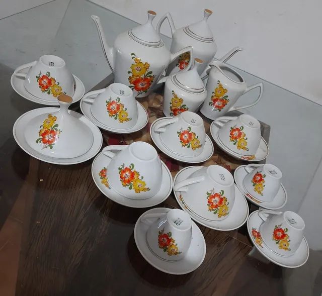 Aparelho de Chá e Café Porcelana Schmidt 53 peças - Dec. Saint