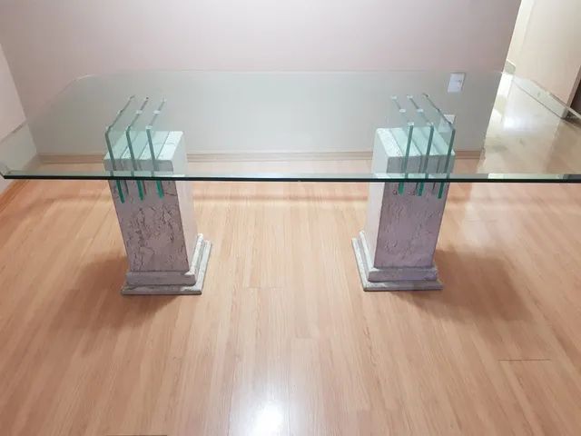 MESA TAMPO DE VIDRO BASE MARMORE 8 LUGARES