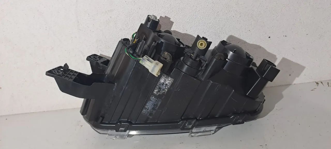 Farol Kwid 2022/2024 lado direito COM DETALHE  - Foto 7
