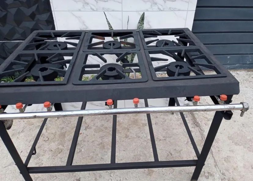 Fogão Industrial de 6 bocas  - Foto 2