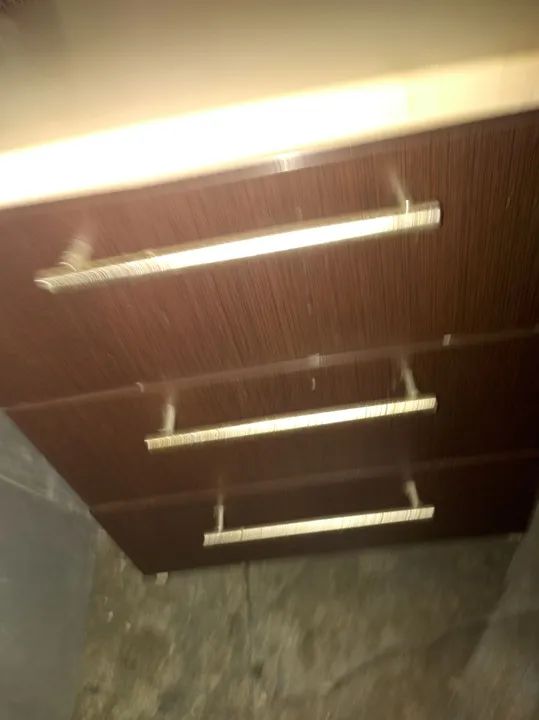 Criado mudo de 3 gavetas - Foto 4