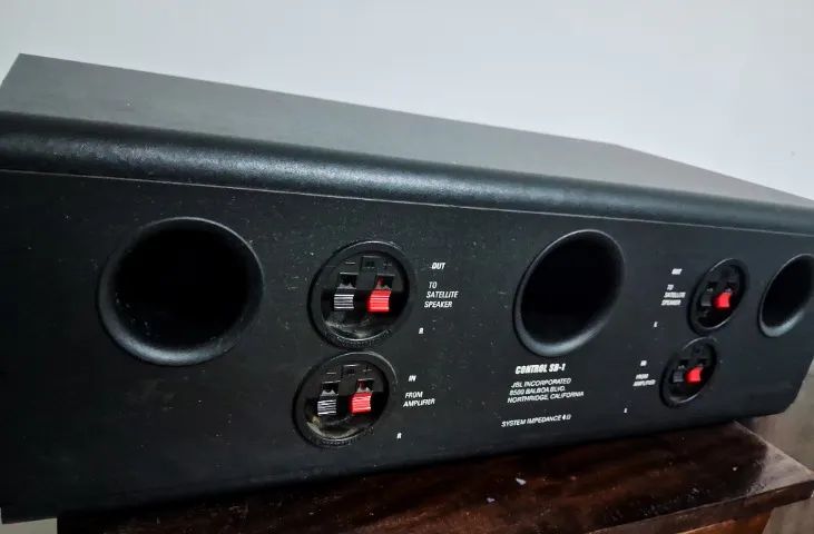 JBL CONTROL SB-1 SubWoofer Speaker 300W RMS Vintage 1989 JBL CONTROL SB-1 SubWoofer Speaker 300W RMS Vintage 1989