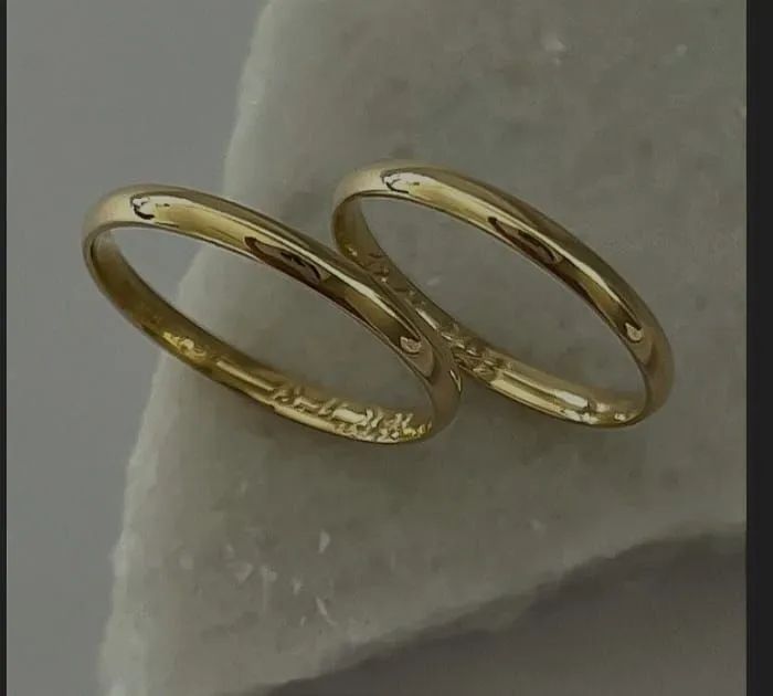 Par de Alianças de Ouro 18k