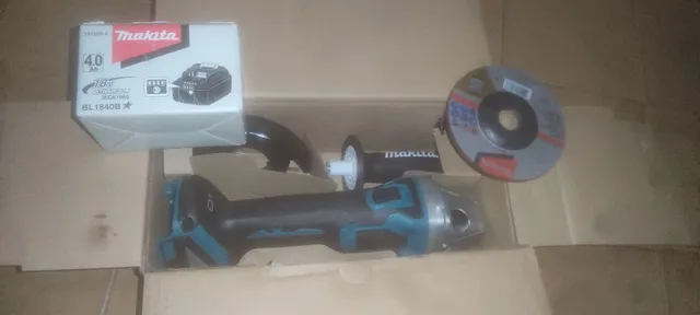 Makita Rebarbadora a bateria 18V - DGA504Z