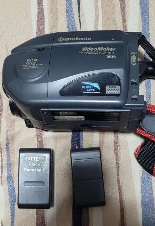 Câmera de Vídeo Gradiente VideoMaker GCP-140C VHS-C - Foto 2