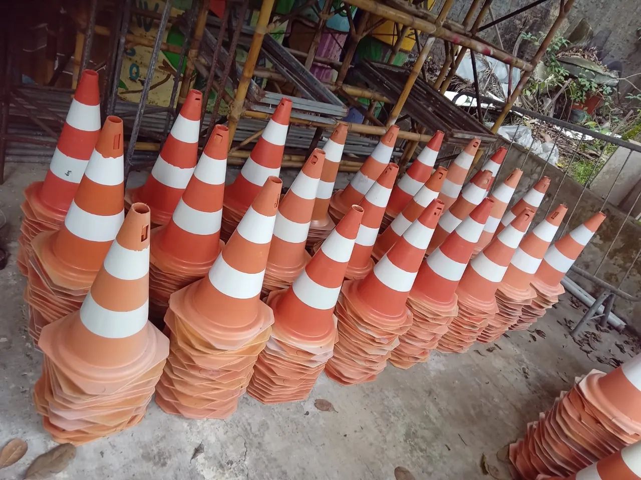Cones de sinalização (200 unidades) - Foto 2