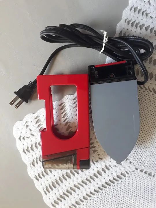 Ferro de passar roupas  - Foto 2