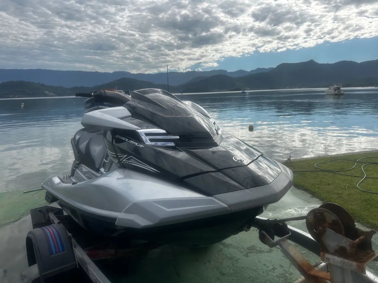 Jetski yamaha fx ho 2012 410 horas.