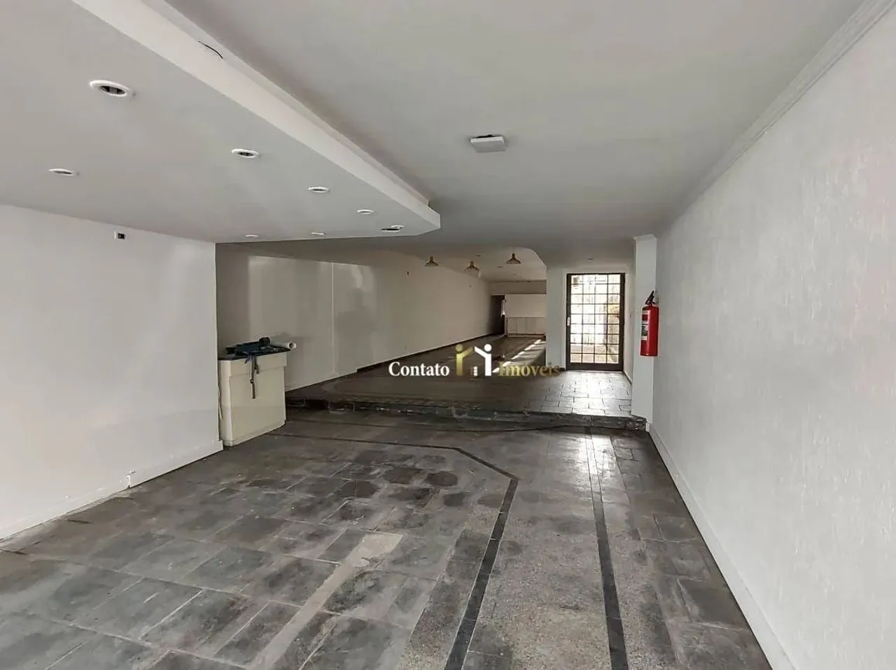 Salão para alugar, 240 m² por R$ 8.533,00/mês - Centro - Atibaia/SP