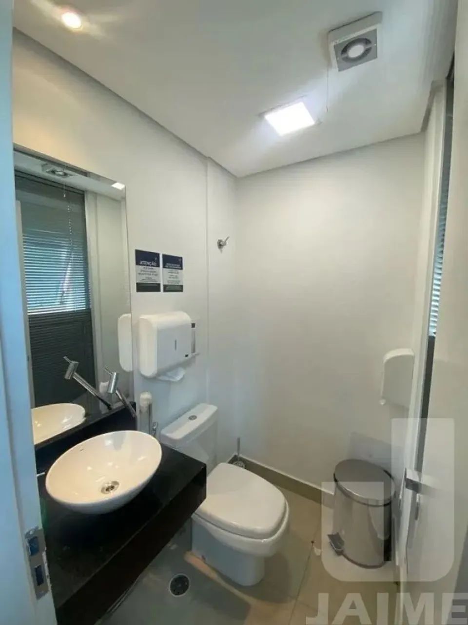 Conjunto comercial com 4 salas e 4 vagas - Foto 11