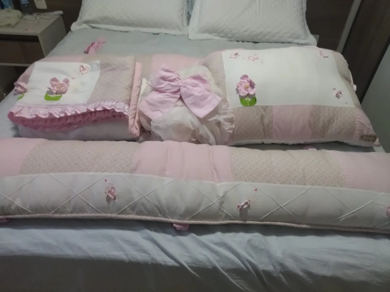 Enxoval de bebê completo - Rosa e Bege